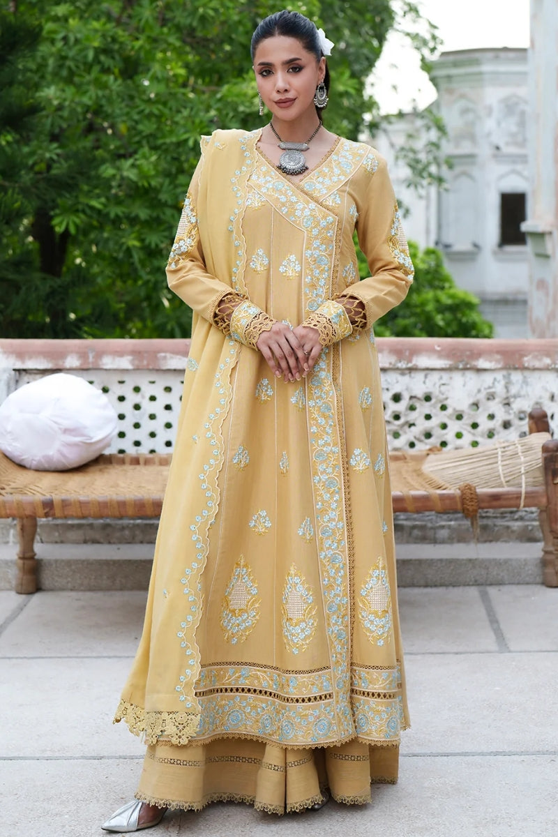 Mahnur Nova Khaddar '26 - NV-09