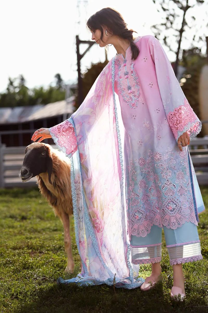 Mushq Solace 26 Ombre Chikankari - Faint Blossom