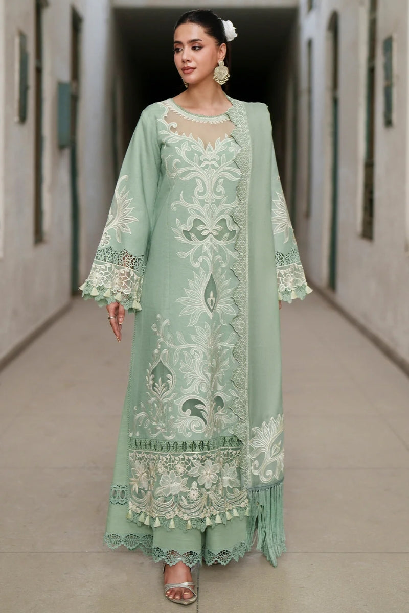 Mahnur Nova Khaddar '26 - NV-06